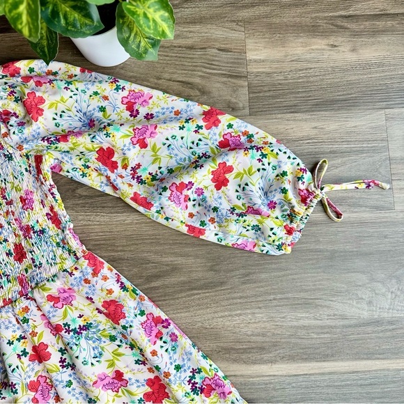 LC Lauren Conrad Floral Smocked Puff Bishop Sleeves Tie Cuffs Lined Dress Sz XS - Picture 5 of 14